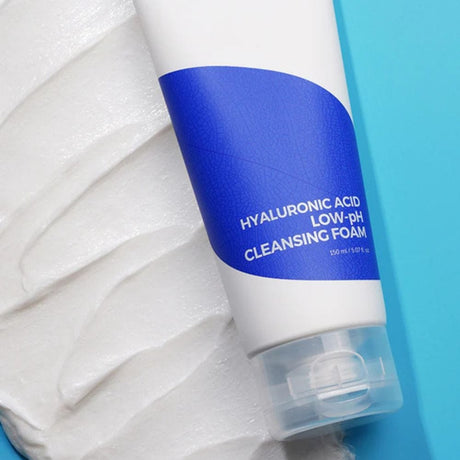 Isntree Hyaluronic Acid Low-pH Cleansing Foam - 150 ml